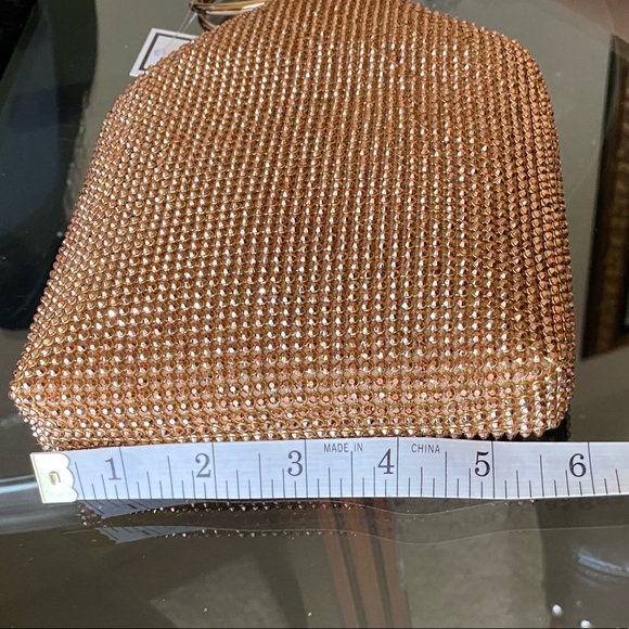 Elegant Prezzo Gold Bracelet Evening Bag New With Tags - Picture 11 of 16